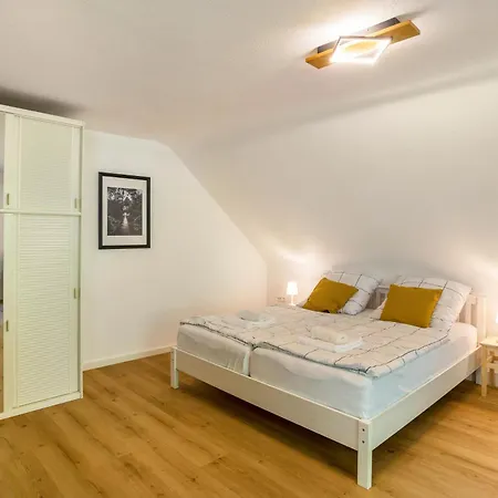 Zur Frischen Quelle Апартаменты Eusserthal